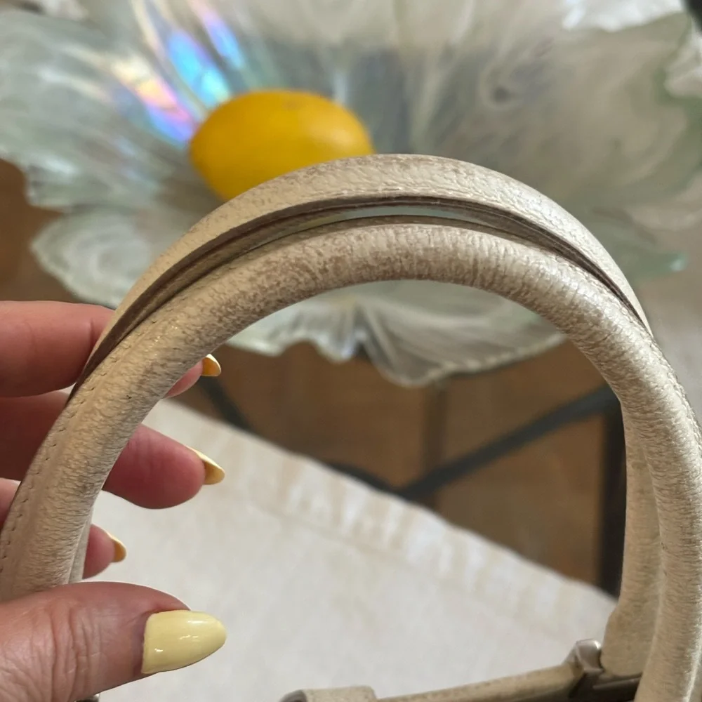 Vintage Gucci Jackie Canvas Tote with leather off white trim silver hard. - Picture 15 of 16